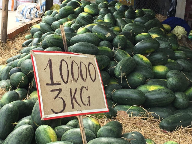 Dưa hấu rớt giá thảm, nhiều nhóm tình nguyện muốn tiêu thụ giúp bà con