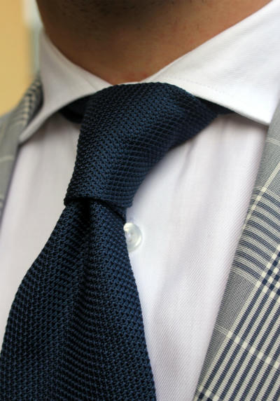 6-mon-trang-phuc-dan-ong-nao-cung-nen-co-2