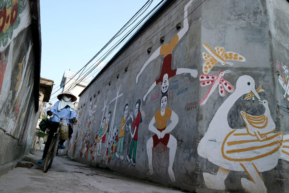 Làng bích báo, bích họa, độc nhất, độc dáo Làng bích báo, bích họa, độc nhất, độc dáo