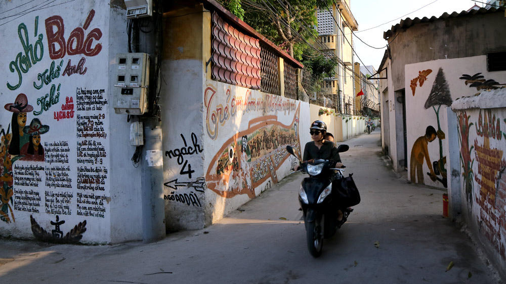 Làng bích báo, bích họa, độc nhất, độc dáo Làng bích báo, bích họa, độc nhất, độc dáo