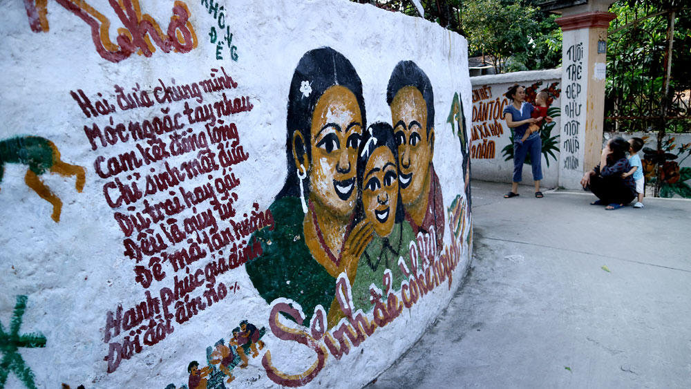 Làng bích báo, bích họa, độc nhất, độc dáo Làng bích báo, bích họa, độc nhất, độc dáo