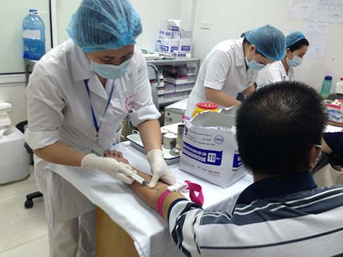 Người bị viêm gan C tại Việt Nam sẽ được mua thuốc điều trị bằng 1% giá bán tại Mỹ