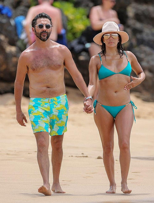 dan-sao-hollywood-thieu-dot-bai-bien-mua-he-voi-bikini-sexy-15