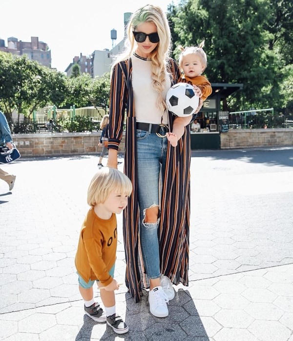 Những bà mẹ thời trang, tài năng nổi tiếng trên mạng Instagram