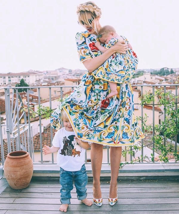 Những bà mẹ thời trang, tài năng nổi tiếng trên mạng Instagram