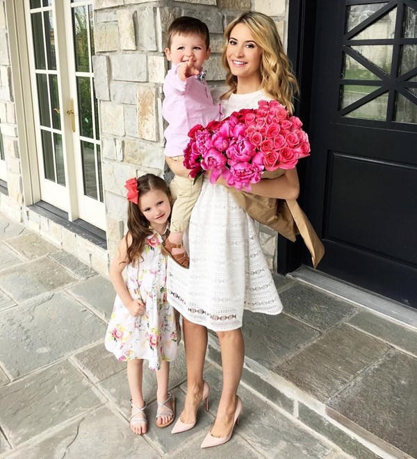 Những bà mẹ thời trang, tài năng nổi tiếng trên mạng Instagram