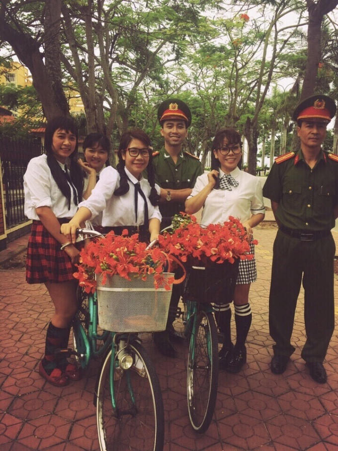 Dù trưởng thành hay đi xa nơi đâu, ký ức về hoa phượng vẫn luôn làphần sáng rực nhất trong khoảng trời mơ ước đầy nhiệt huyết của thế hệ học sinh, sinh viên.