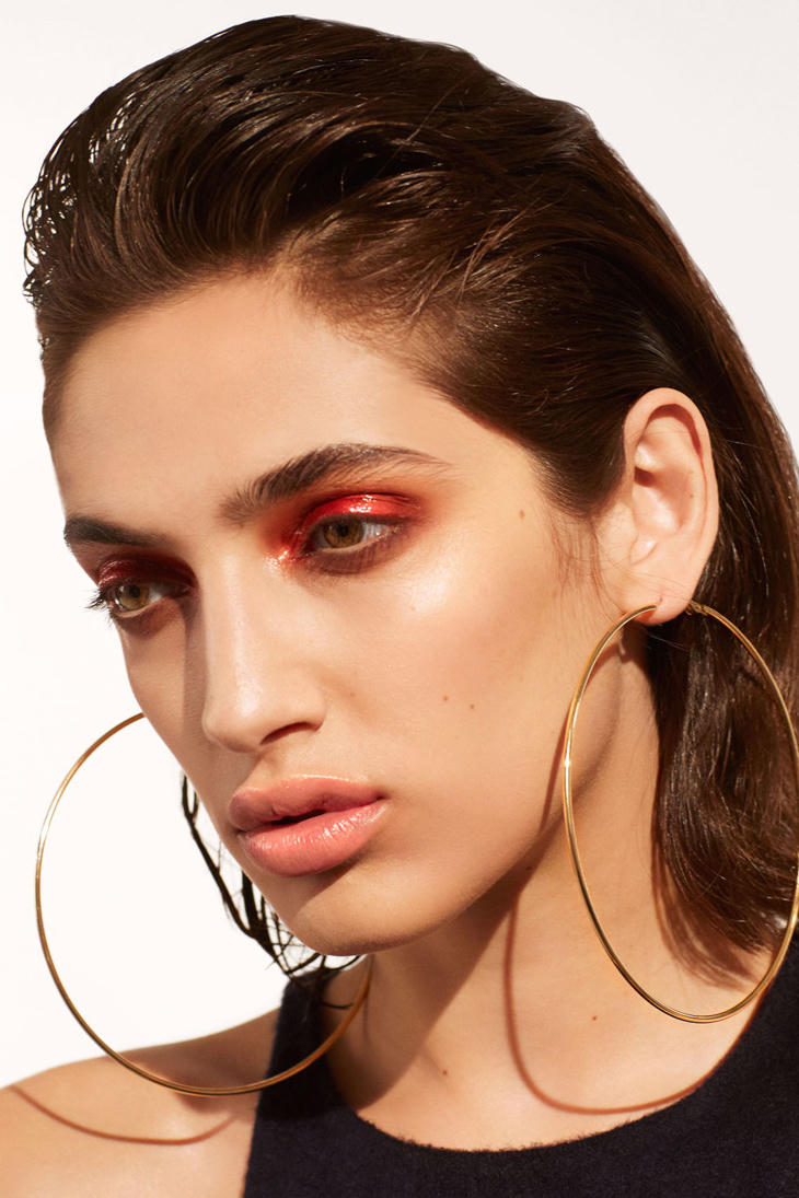 4 phong cách trang điểm mắt với tông màu đỏ 4 phong cách trang điểm mắt với tông màu đỏ