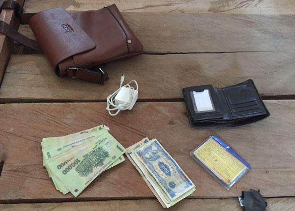 Truy lùng nhóm bắt cóc bé trai hơn 2 tháng tuổi giữa đêm khuya