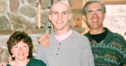 nguoi-dan-ong-vo-sinh-nhan-trai-ngot-tu-22-nam-truoc