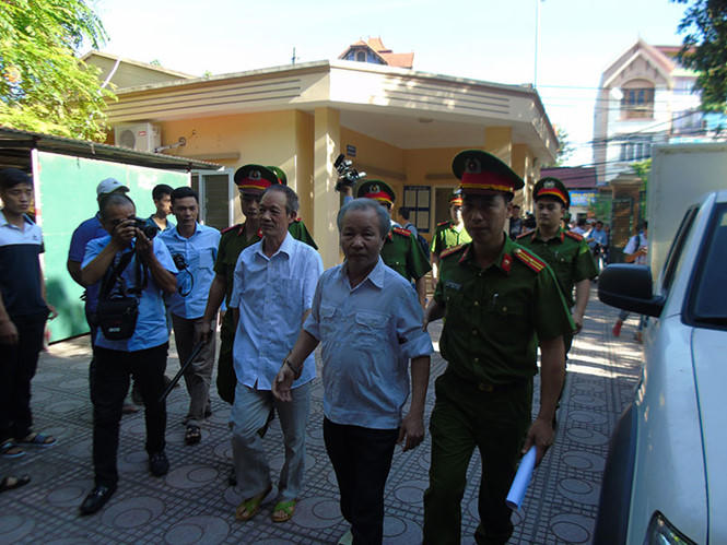 An ninh thắt chặt tại phiên tòa xét xử vụ Đồng Tâm - ảnh 2