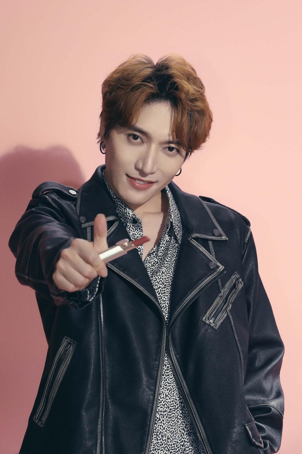 Phụ nữ hiện đại cần gì ở một thỏi son môi?