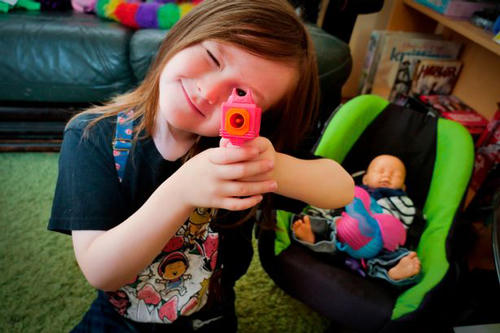 gia-dinh-co-me-thanh-bo-bo-thanh-me-nuoi-con-kieu-trung-tinh-1