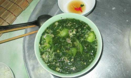 chi-em-toi-deu-hoang-phi-mot-phan-do-me-ha-tien