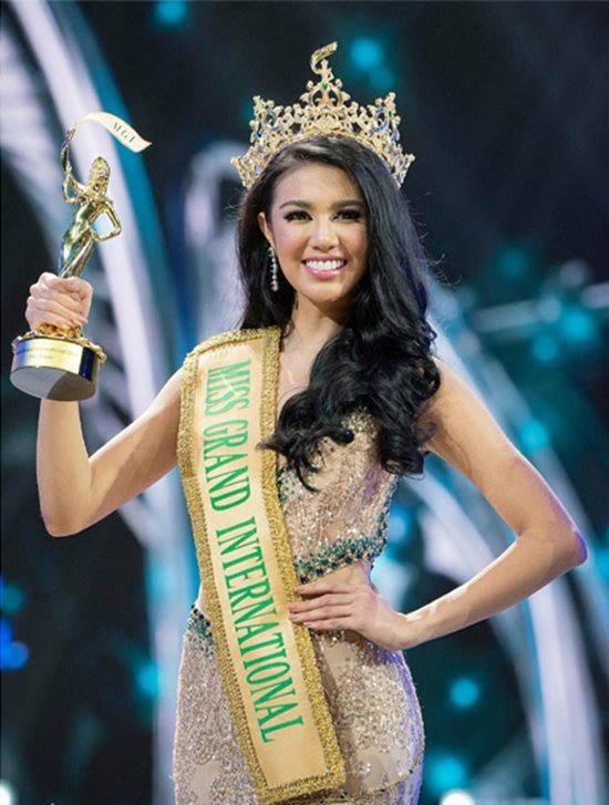 Iris Mittenaere, Ariska Putri Pertiwi, Stephanie del Valle, Madison Anderson Berrios, Srinidhi Ramesh Shetty