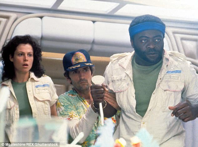 Bộ phim lớn đáng kể đầu tiên mà Stanton tham gia là trong “Alien” (Quái vật không gian - 1979).