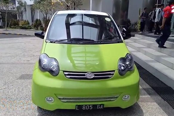 xe-o-to-dien-nho-xinh-nguoi-chay-thu-khen-het-loi--gia-chi-136-trieu-co-gi-hay