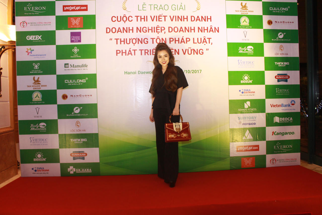 Lễ trao giải Cuộc thi 'Thượng tôn pháp luật, phát triển bền vững'