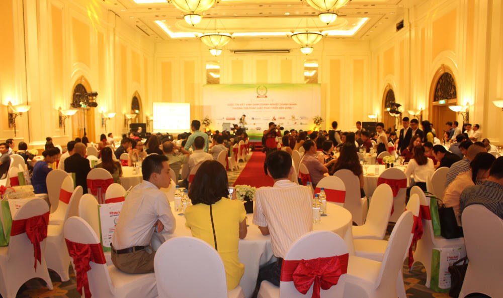 Lễ trao giải Cuộc thi 'Thượng tôn pháp luật, phát triển bền vững'