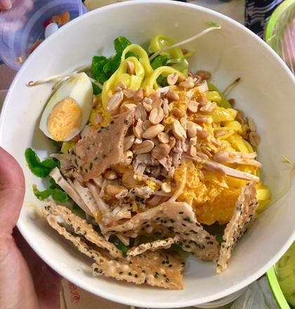 cach-lam-mon-my-quang-va-my-quang-tron-3