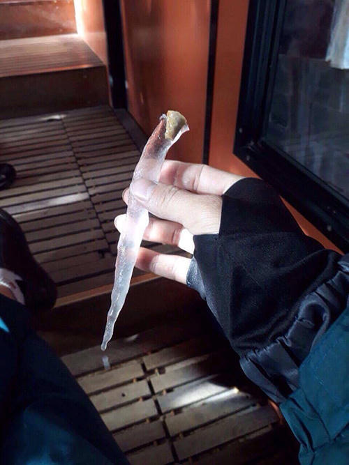 Hà Nội mới vào thu, cây cỏ đã đóng băng trên đỉnh Fansipan