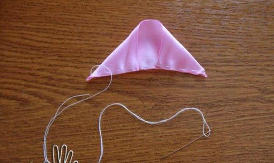 Tự làm hoa cài áo xinh lung linh