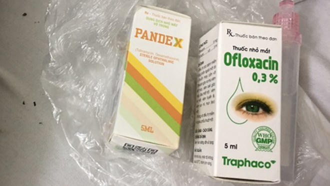 Bé gái 15 ngày tuổi loét giác mạc vì mẹ nhỏ sữa vào mắt - ảnh 2