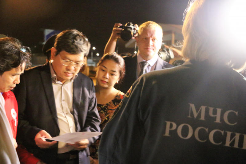 Các bạn Nga gửi 40 tấn hàng viện trợ người dân bị ảnh hưởng bão Damrey