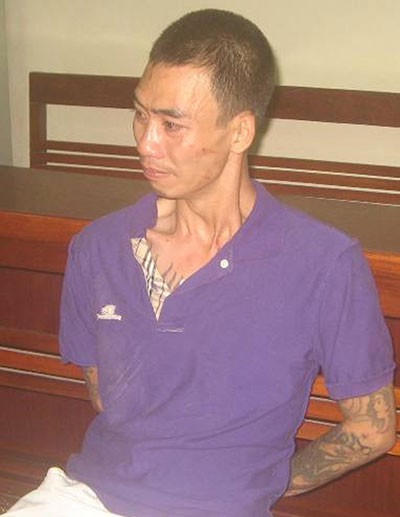 Đối tượng Trương Tùng Bách tại cơ quan Công an.