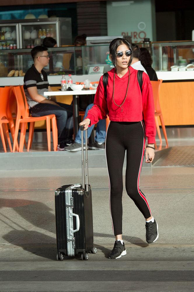 Trương Thị May cùng mẹ sang Đài Loan làm giám khảo Hoa hậu - ảnh 2