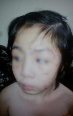 Tạm giữ hình sự, thực nghiệm hiện trường vụ bố hành hạ con trai dã man