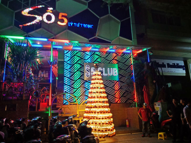 tụ điểm ăn chơi,quán bar thác loạn,quán bar,Sài Gòn