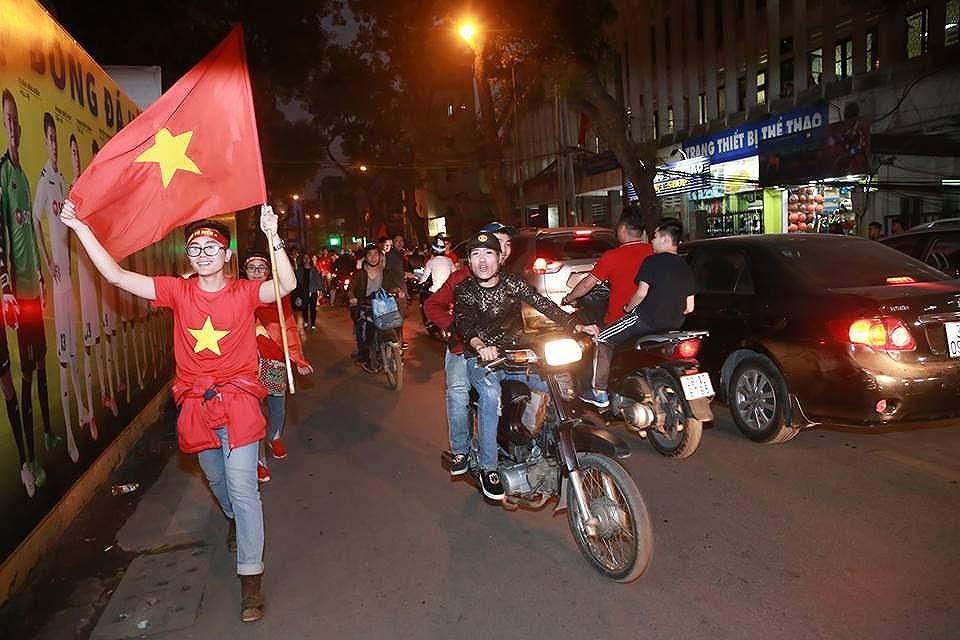 3 miền Bắc - Trung - Nam vỡ òa hạnh phúc, chúc mừng chiến thắng của U23 Việt Nam