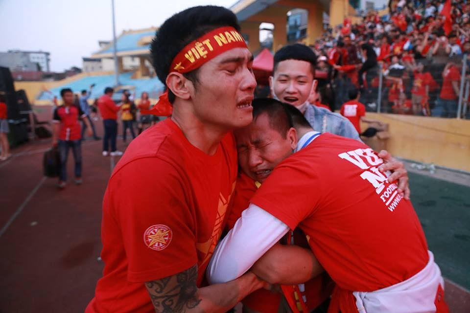 3 miền Bắc - Trung - Nam vỡ òa hạnh phúc, chúc mừng chiến thắng của U23 Việt Nam