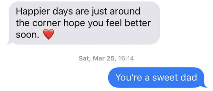 Khi giấu những tờ tiền trongngôi nhà, ông bố không đơn giản là cho con có thêm tiền tiêu vặt, điều quan trọng ông muốn nhắn với con là: Hạnh phúc chỉ ở loanh quanh đây thôi, hy vọng con sớm tốt hơn. - Bố thật ngọt ngào, cô gái đáp lại lời của cha.