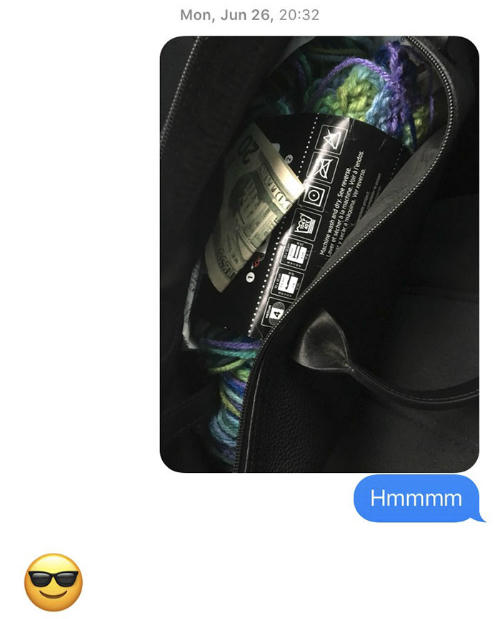 Tin nhắn qua lại của ông bố xì-tin và con gái.