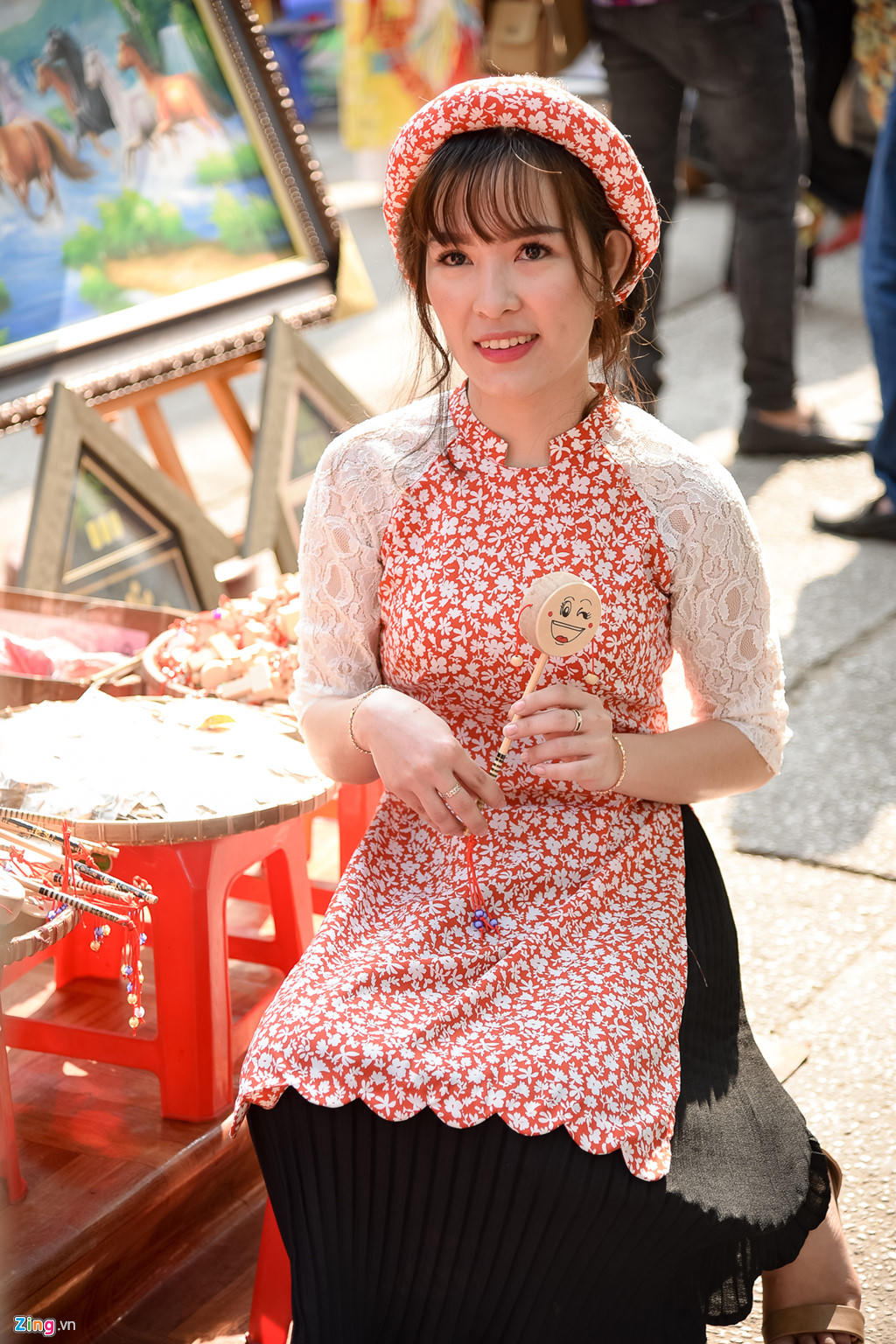 Phai dep Sai Gon no nuc dien ao dai ngay can Tet hinh anh 4