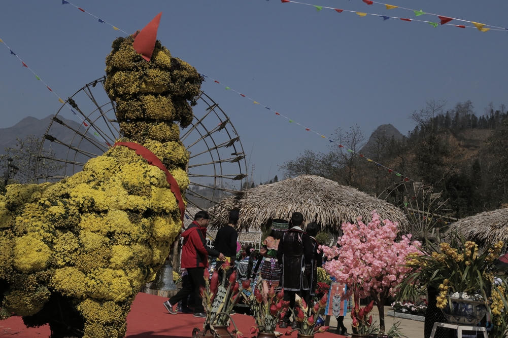 Trẩy hội khèn hoa giữa chốn bồng lai Fansipan