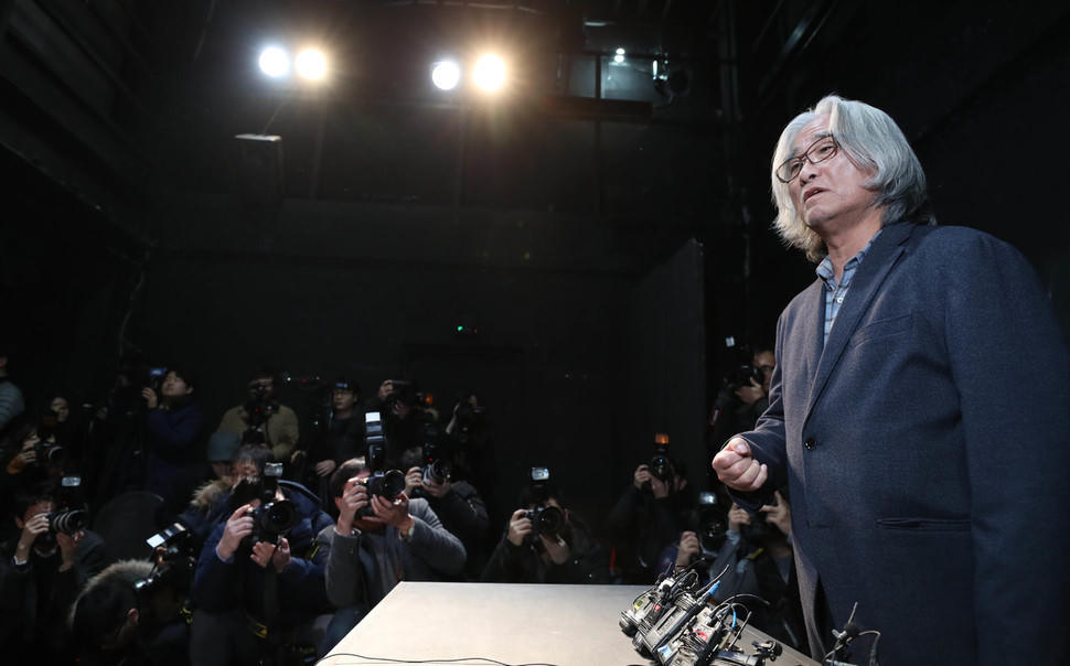 Lam dung tinh duc: Toi ac do ban vi sao luon 'song khoe' o showbiz? hinh anh 7