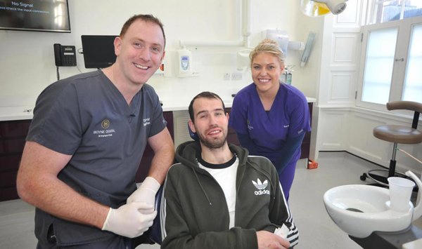 sâu răng,nước ngọt có ga,răng giả