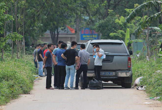 Phat hien thi the phan huy gan san van dong My Dinh hinh anh 2