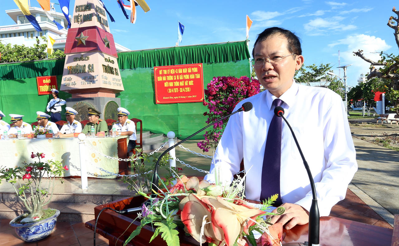 Kỷ niệm 43 năm giải phóng miền Nam thống nhất đất nước tại Trường Sa