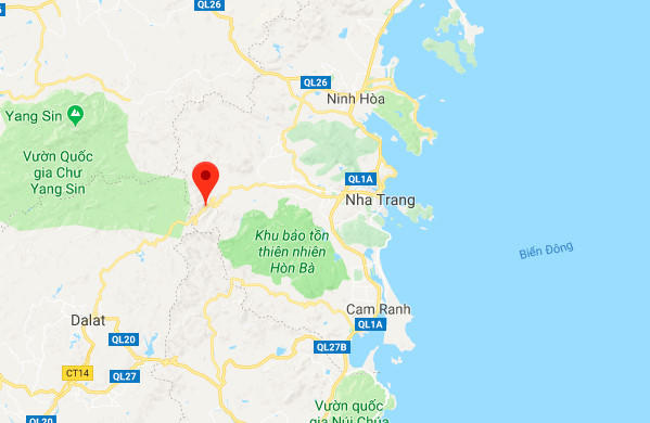 Xe cho 31 can bo huu tri di nghi bi lat tren deo, 2 nguoi tu vong hinh anh 3