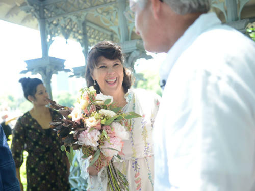 Chị Angela Sartin-Hartung tổ chức đám cưới lại với chồng minh hôm 16/6/2018. Ảnh:New York Daily News.