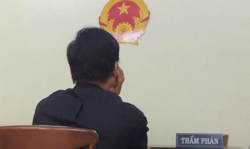 sau ly hon nhieu ong chong gianh quyen nuoi con chi vi muon choc tuc vo cu hinh anh 1