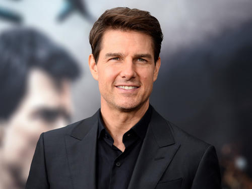 Tom Cruise lẻ bóng ở tuổi 56.