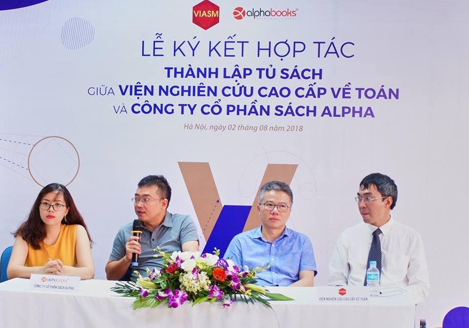 GS Ngô Bảo Châu cùng cộng sự ra mắt tủ sách Toán học