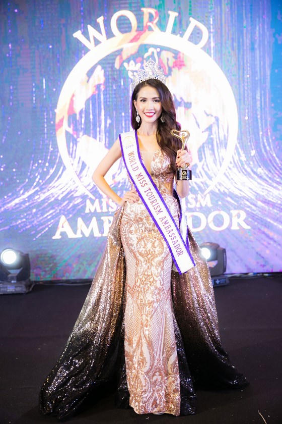 Phan Thị Mơ đăng quang Hoa hậu Đại sứ Du lịch Thế giới 2018 ảnh 3