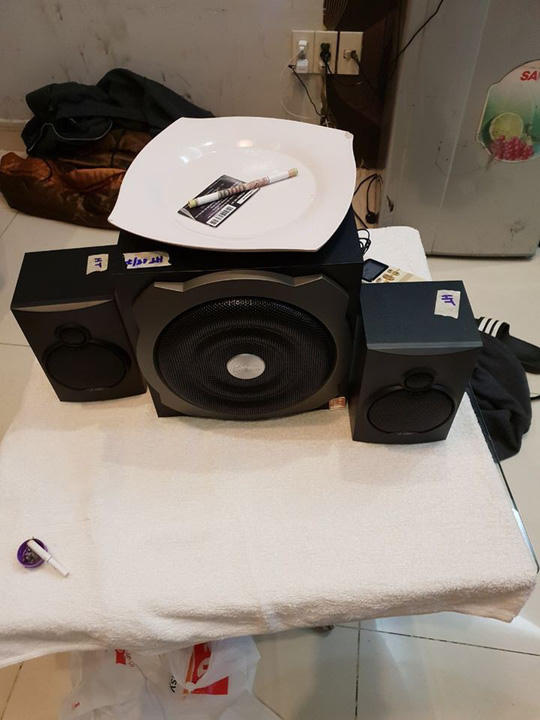 14 nam, nữ trác táng tập thể trong khách sạn - Ảnh 2.