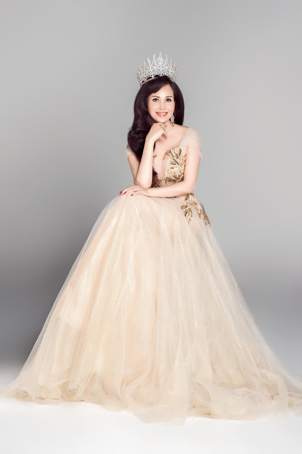 Hoa hậu Diệu Hoa: Người phụ nữ phải tuyệt đối gạt bỏ thói đố kỵ, nhỏ nhen